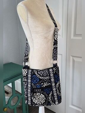 Retired Vera Bradley Canterberry Cobalt Hipster Crossbody Bag